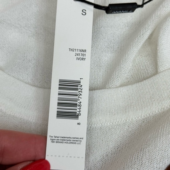 T Tahari Mesh Twist Front Knit Top | Small, NWT Casual Spring Sheer Mesh Top - Picture 9 of 10